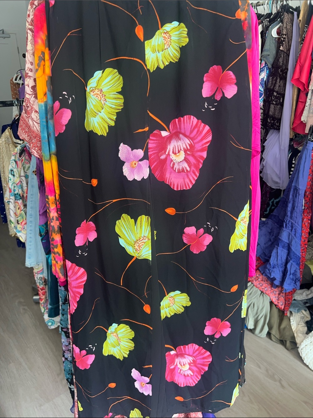 90s Cache Floral Wide-Leg Pants with Neon Pink & Lime Flowers - Picture 4 of 7